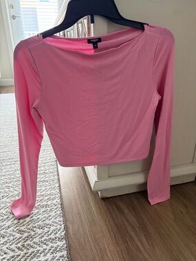 Express Light Pink Long-Sleeve Cropped Top